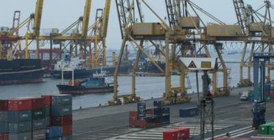 Pelabuhan 24 Jam dan Infrastruktur